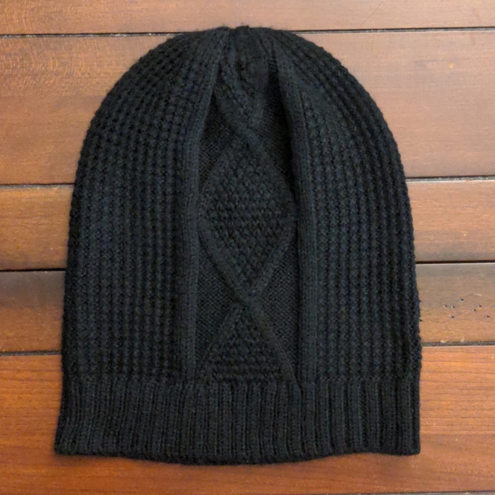 The Jetset Diaries Cable Knit Beanie